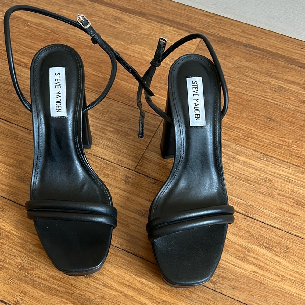 Steve Madden Black Strappy Platform Lofty Heels